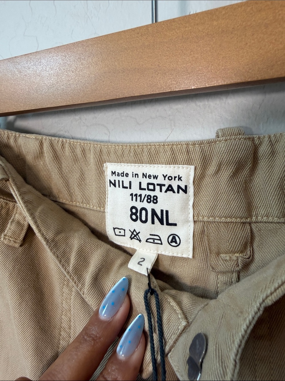 NWT Nili Lotan Luna Barrel Leg Dropped Crotch Cropped Pant in Sand Size 2 - Picture 5 of 6
